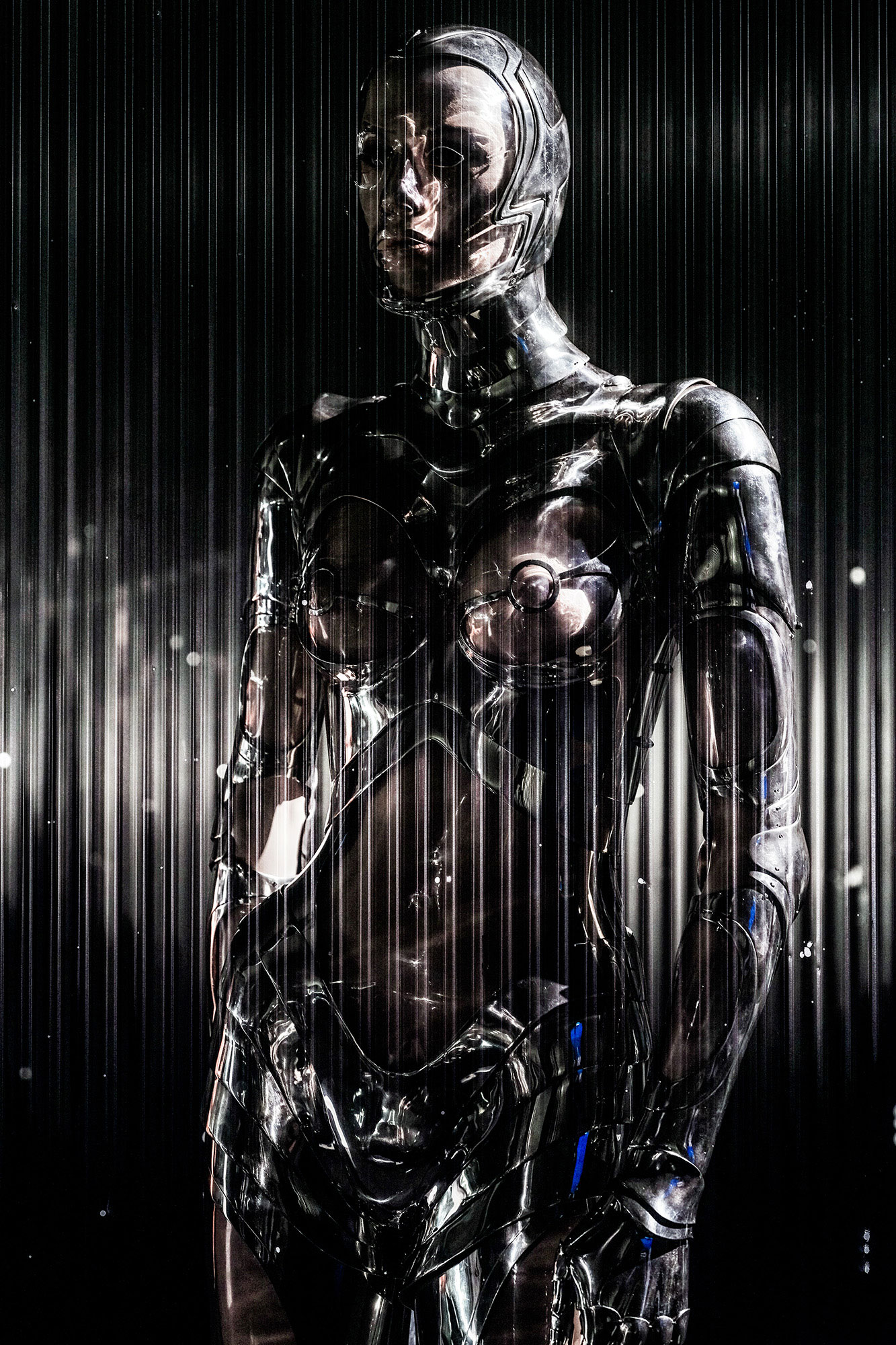 MUGLER 01