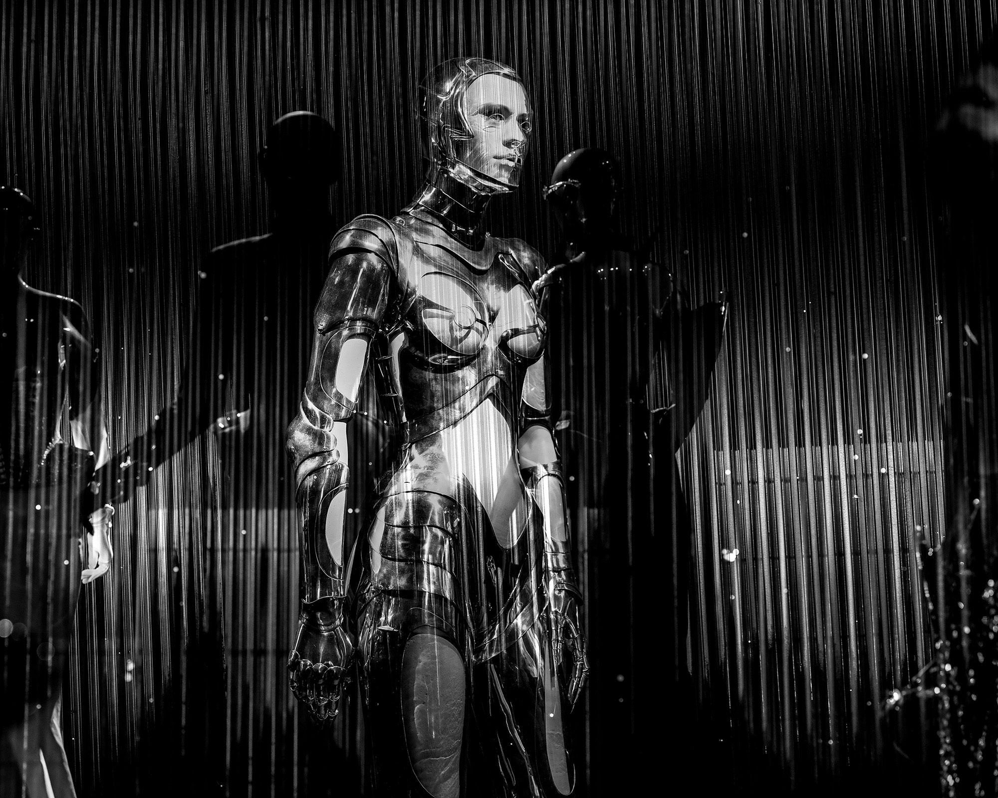 MUGLER 02