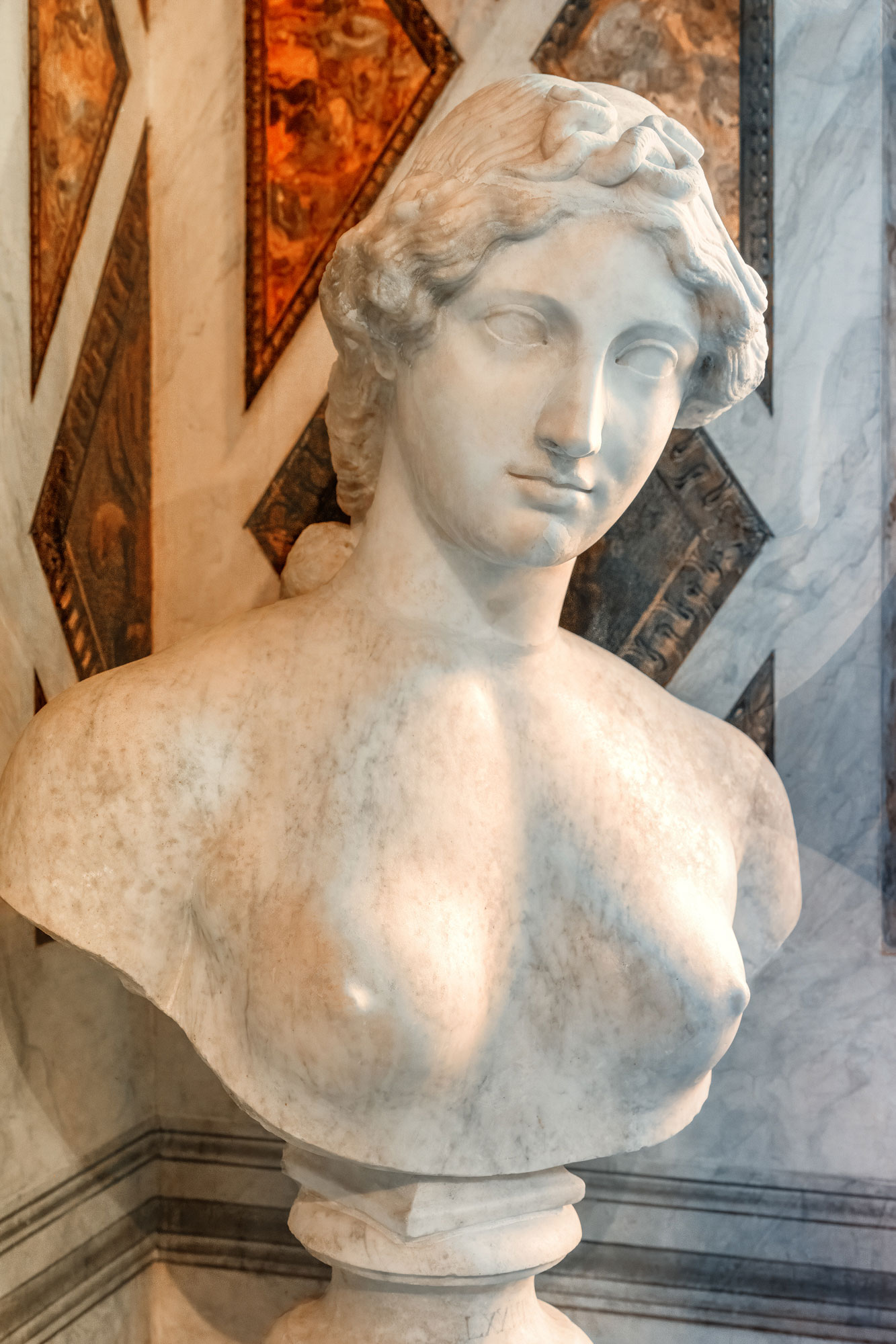 LA DONNA DEI SERPENTI